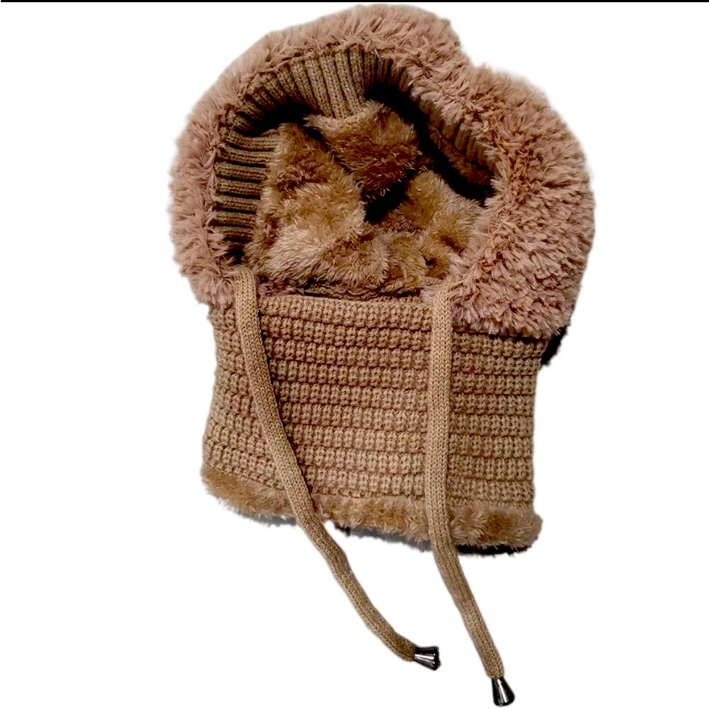 NWOT Gorgeous Plush Balaclava Hat with Ties